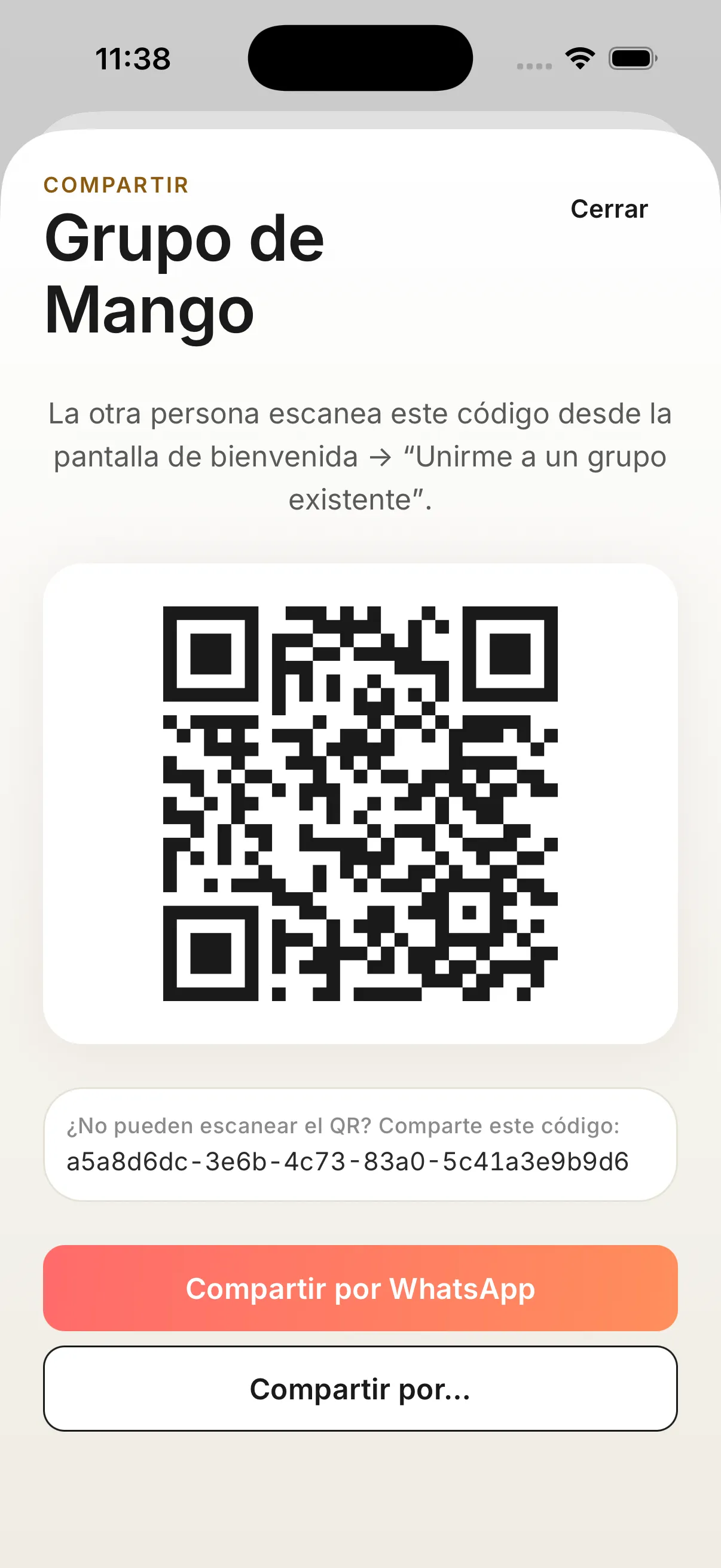 Screen to share the group with a QR code and a button to share via WhatsApp.